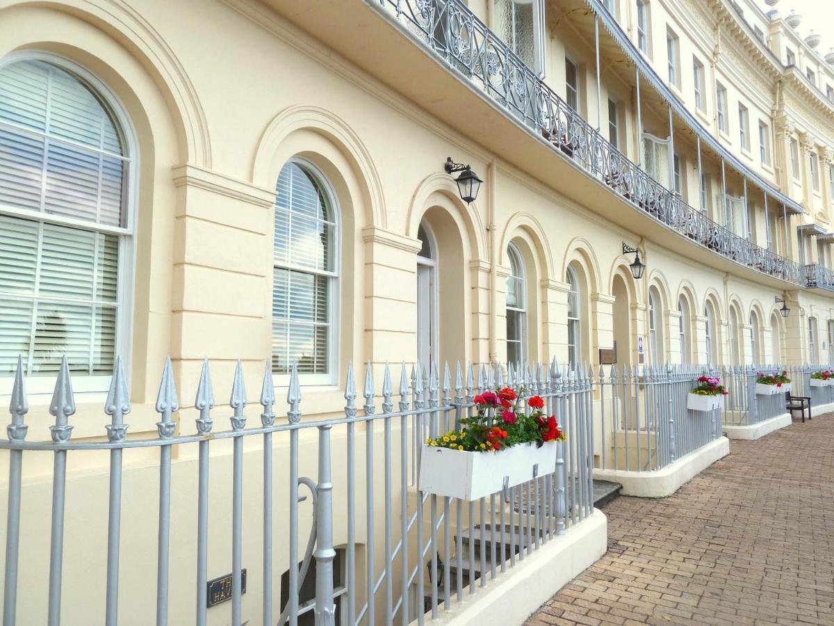 Meadfoot Bay Apartment At Hesketh Crescent Torquay Extérieur photo
